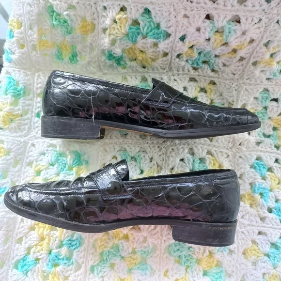 Amalfi Italy Women's Pillow Black Crocodile Pattern Loafers Size 7.5 US - Picture 4 of 14